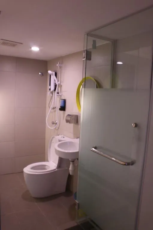 Dejaya Boutique Hotel Kuchai Lama Куала-Лумпур