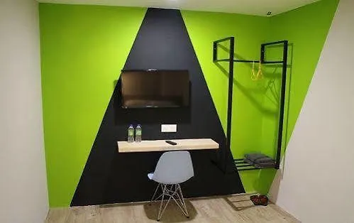 Dejaya Boutique Hotel Kuchai Lama Куала-Лумпур